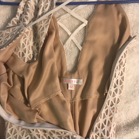 White mini dress - Picture 3 of 3